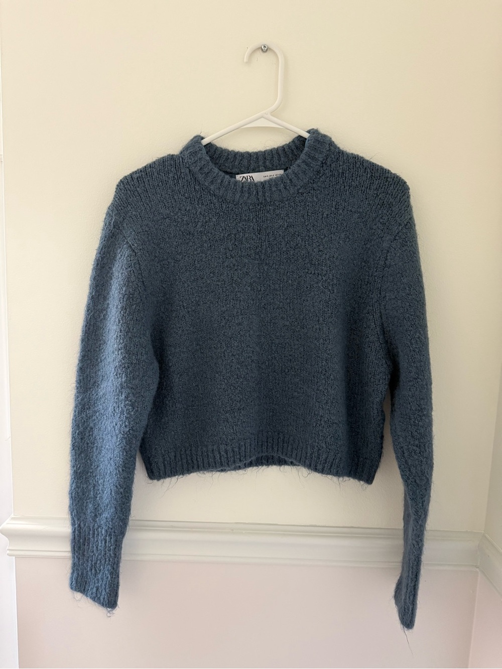 Zara Blue Cropped Crew Neck Sweater